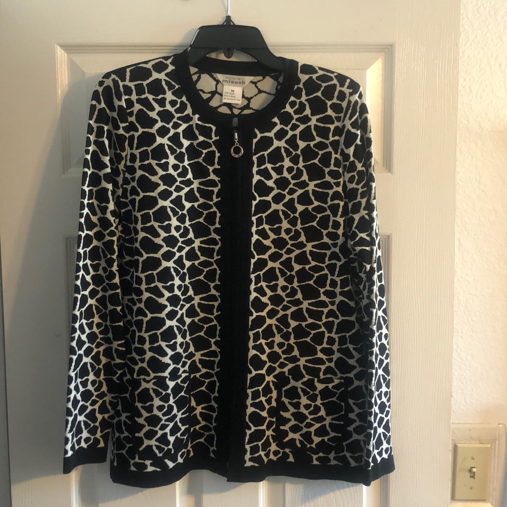 Jacket. Blk & White